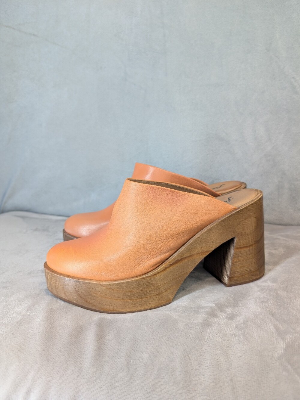 Free People Suki Platform Clog Peachy Tan Leather Wood Block Heel Mule 38.5/8.5
